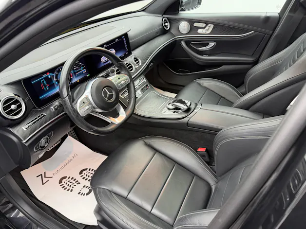 MERCEDES-BENZ E 400 d AMG Line 4Matic 340PS Obsidian Black Metallic 9G-Tronic / 360° Kamera / Panoramadach / Leder / Burmester Soundsystem /