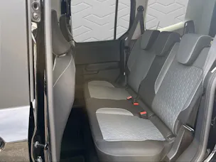 FORD Tourneo Courier 1.0 EcoBoost Titanium Automat