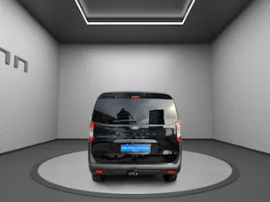 FORD Tourneo Courier 1.0 EcoBoost Titanium Automat