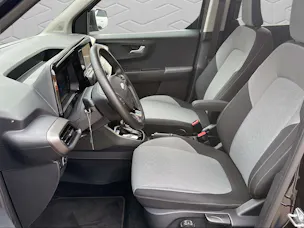 FORD Tourneo Courier 1.0 EcoBoost Titanium Automat