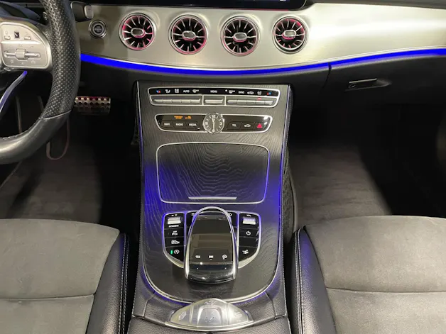 MERCEDES-BENZ E 200 Cabriolet Avantgarde 9G-Tronic