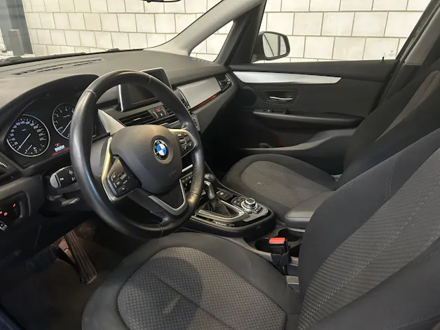 BMW 220i Active Tourer Steptronic