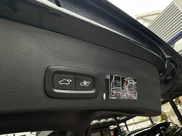 VOLVO XC40 Recharge P6 Ultimate FWD