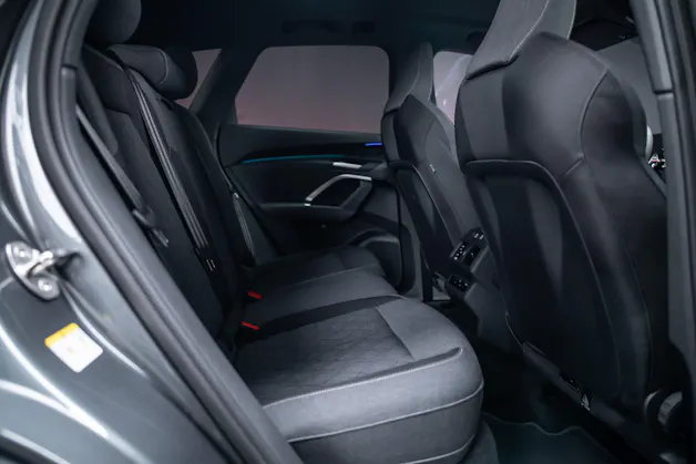 AUDI Q5 Sportback 2.0 40 TFSI S Line quattro S-Tronic / Rückfahrkamera / Sportsitze / Navi