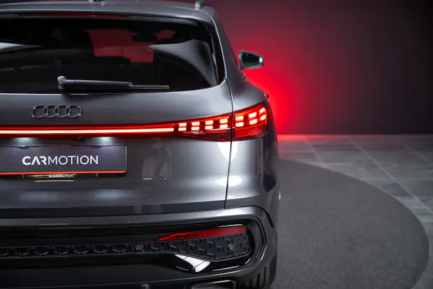 AUDI Q5 Sportback 2.0 40 TFSI S Line quattro S-Tronic / Rückfahrkamera / Sportsitze / Navi