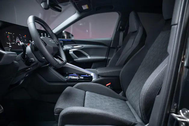 AUDI Q5 Sportback 2.0 40 TFSI S Line quattro S-Tronic / Rückfahrkamera / Sportsitze / Navi
