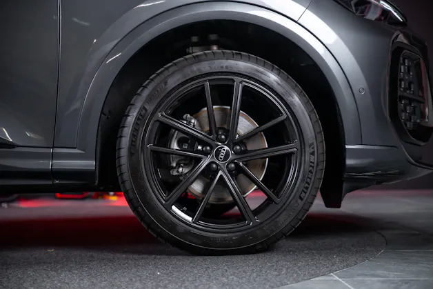 AUDI Q5 Sportback 2.0 40 TFSI S Line quattro S-Tronic / Rückfahrkamera / Sportsitze / Navi
