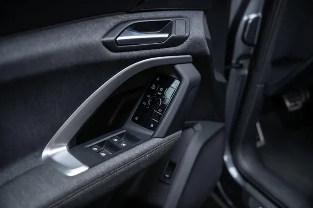 AUDI Q5 Sportback 2.0 40 TFSI S Line quattro S-Tronic / Rückfahrkamera / Sportsitze / Navi