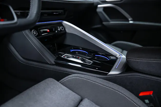 AUDI Q5 Sportback 2.0 40 TFSI S Line quattro S-Tronic / Rückfahrkamera / Sportsitze / Navi