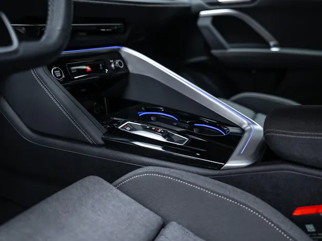 AUDI Q5 Sportback 2.0 40 TFSI S Line quattro S-Tronic / Rückfahrkamera / Sportsitze / Navi