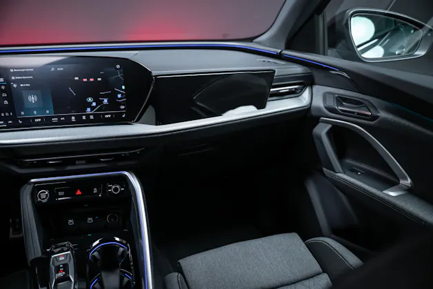 AUDI Q5 Sportback 2.0 40 TFSI S Line quattro S-Tronic / Rückfahrkamera / Sportsitze / Navi