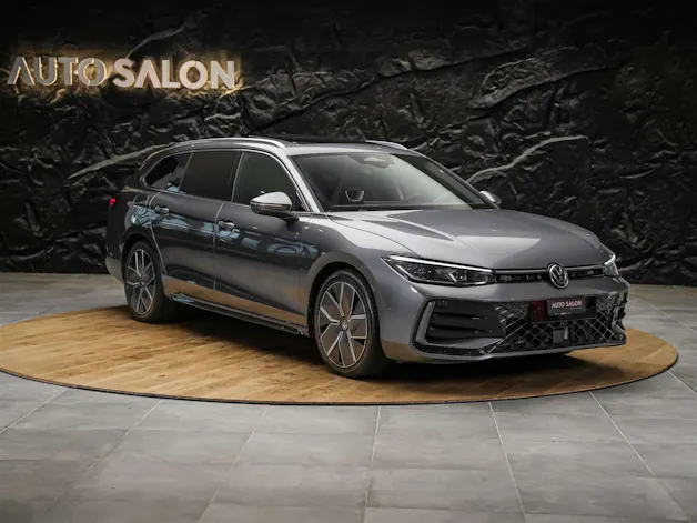 VW Passat Variant 2.0 TSI evo4 R-Line 4 Motion DSG *Facelift*Werksgarantie*Panorama*Massage*AHK*