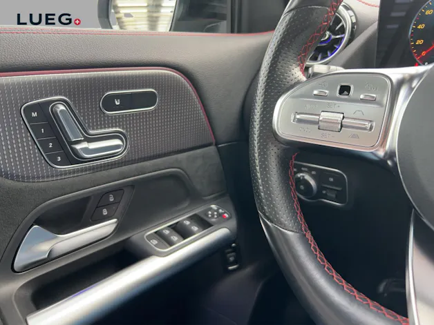MERCEDES-BENZ EQA 350 AMG Line 4Matic