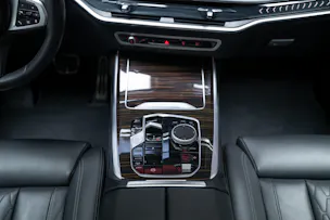 BMW X7 40d xDrive SAG M Sport / Iconic Glow / Panorama-Glasdach / 360°Kamera /