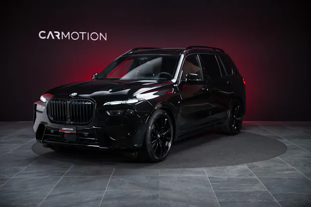 BMW X7 40d xDrive SAG M Sport / Iconic Glow / Panorama-Glasdach / 360°Kamera /