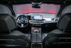 BMW X7 40d xDrive SAG M Sport / Iconic Glow / Panorama-Glasdach / 360°Kamera /