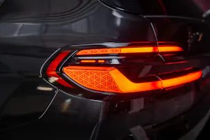 BMW X7 40d xDrive SAG M Sport / Iconic Glow / Panorama-Glasdach / 360°Kamera /
