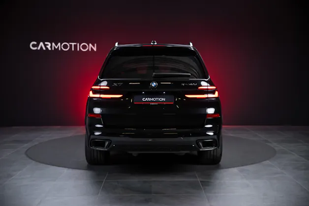 BMW X7 40d xDrive SAG M Sport / Iconic Glow / Panorama-Glasdach / 360°Kamera /