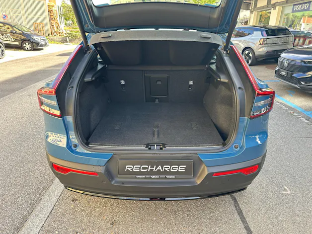 VOLVO XC40 Recharge P8 Twin AWD Pure Electric Ultimate
