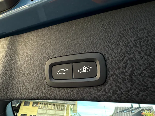 VOLVO XC40 Recharge P8 Twin AWD Pure Electric Ultimate