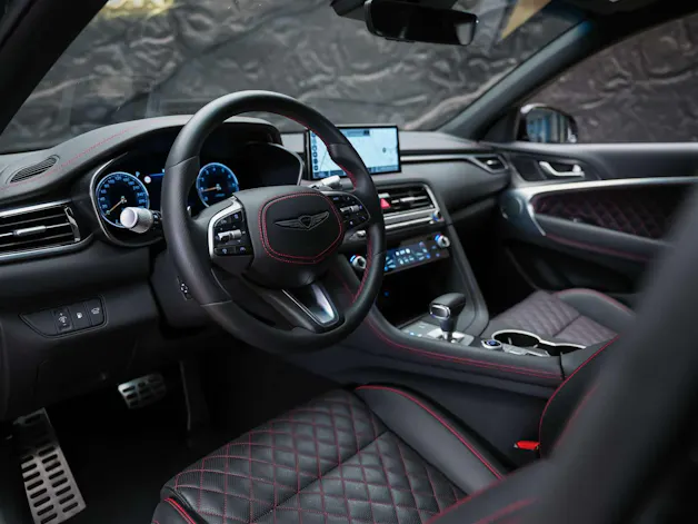 Genesis G70 2.0 TGDI Sport AT8 AWD *ALL BLACK*Werksgarantie*Lenkradheizung*Sitzbelüftung*Head-Up*