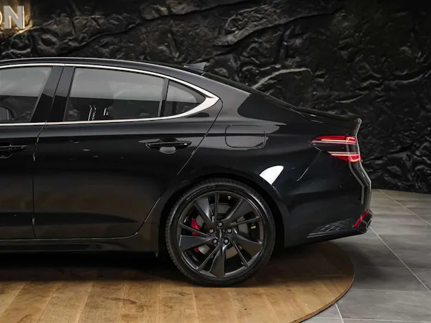 Genesis G70 2.0 TGDI Sport AT8 AWD *ALL BLACK*Werksgarantie*Lenkradheizung*Sitzbelüftung*Head-Up*