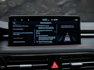 Genesis G70 2.0 TGDI Sport AT8 AWD *ALL BLACK*Werksgarantie*Lenkradheizung*Sitzbelüftung*Head-Up*