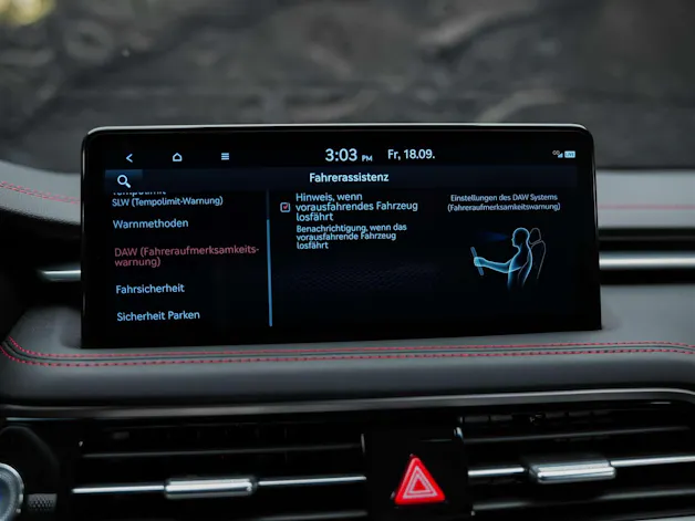 Genesis G70 2.0 TGDI Sport AT8 AWD *ALL BLACK*Werksgarantie*Lenkradheizung*Sitzbelüftung*Head-Up*