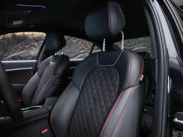 Genesis G70 2.0 TGDI Sport AT8 AWD *ALL BLACK*Werksgarantie*Lenkradheizung*Sitzbelüftung*Head-Up*