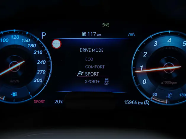 Genesis G70 2.0 TGDI Sport AT8 AWD *ALL BLACK*Werksgarantie*Lenkradheizung*Sitzbelüftung*Head-Up*