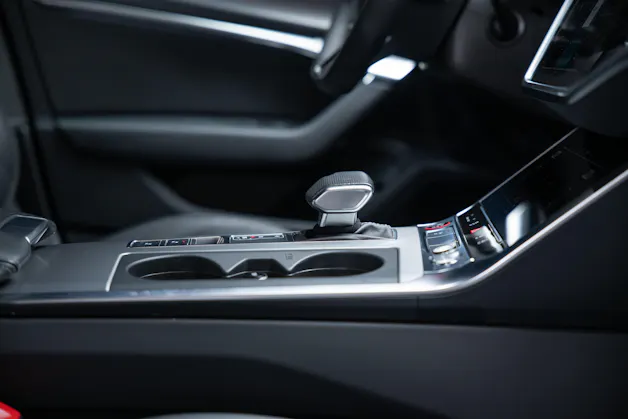 AUDI S6 3.0 V6 TDI quattro T-Tronic / Sportsitze / Rückfahrkamera / el.Heckklappe