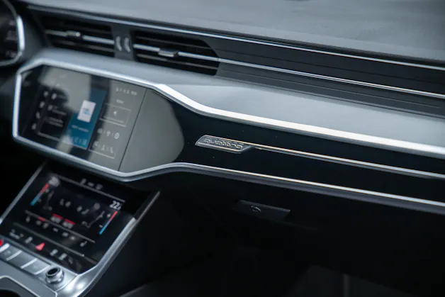 AUDI S6 3.0 V6 TDI quattro T-Tronic / Sportsitze / Rückfahrkamera / el.Heckklappe