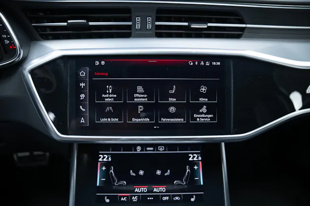 AUDI S6 3.0 V6 TDI quattro T-Tronic / Sportsitze / Rückfahrkamera / el.Heckklappe
