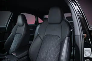 AUDI S6 3.0 V6 TDI quattro T-Tronic / Sportsitze / Rückfahrkamera / el.Heckklappe