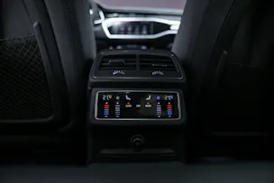 AUDI S6 3.0 V6 TDI quattro T-Tronic / Sportsitze / Rückfahrkamera / el.Heckklappe