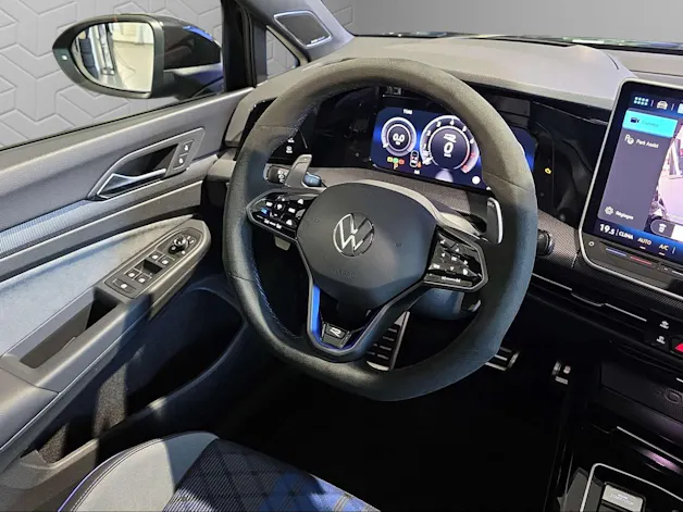 VW Golf 2.0 TSI R DSG 4 Motion