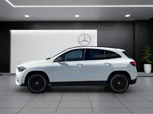 MERCEDES-BENZ GLA 200 Night Star 7G-DCT