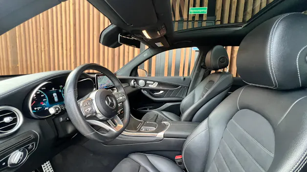 MERCEDES-BENZ GLC 300 d AMG LINE NIGHT 4MATIC 9G-TRONIC l 245 PS