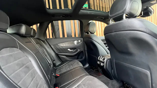 MERCEDES-BENZ GLC 300 d AMG LINE NIGHT 4MATIC 9G-TRONIC l 245 PS