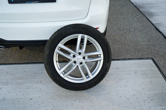 MERCEDES-BENZ GLC 300 d AMG LINE NIGHT 4MATIC 9G-TRONIC l 245 PS