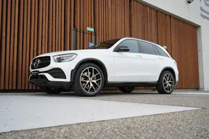 MERCEDES-BENZ GLC 300 d AMG LINE NIGHT 4MATIC 9G-TRONIC l 245 PS