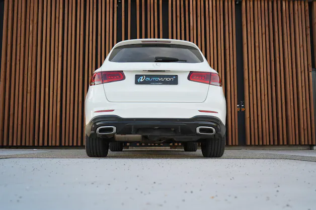 MERCEDES-BENZ GLC 300 d AMG LINE NIGHT 4MATIC 9G-TRONIC l 245 PS