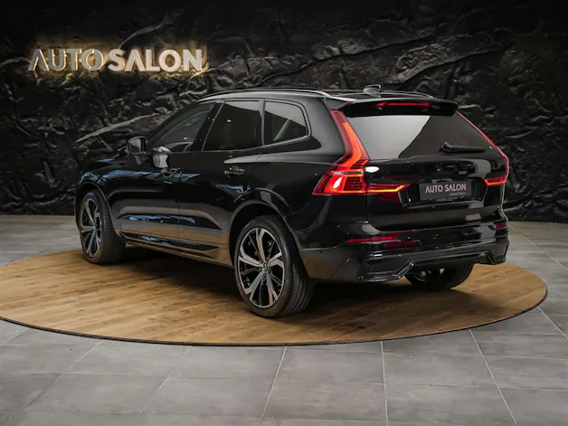 VOLVO XC60 B4 Benzin Mild Hybrid Core Geartronic *Panorama*Lenkradheizung*Harman/Kardon*