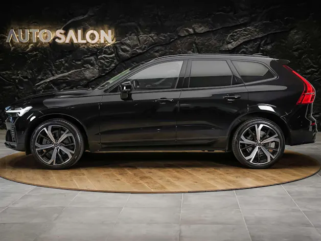 VOLVO XC60 B4 Benzin Mild Hybrid Core Geartronic *Panorama*Lenkradheizung*Harman/Kardon*