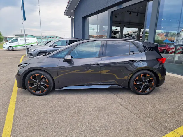 CUPRA Born 58 kWh