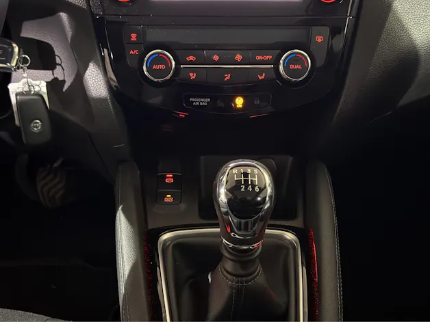 NISSAN Qashqai 1.3 DIG-T acenta