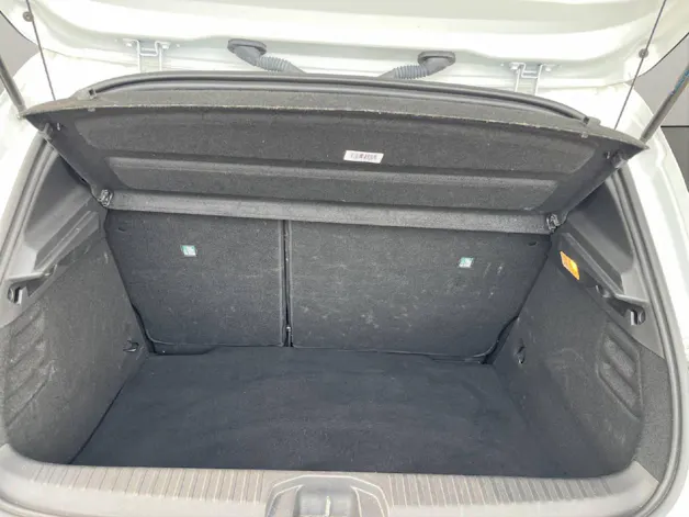 RENAULT Clio 1.6 E-Tech techno