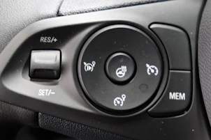 Fahrzeugbild OPEL Corsa 1.2 T Hybrid Viva
