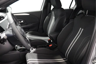 https://vehicle.imgix.net/4483555/d586a2df-00e9-4017-8ec7-79dd7754c6ff.JPG