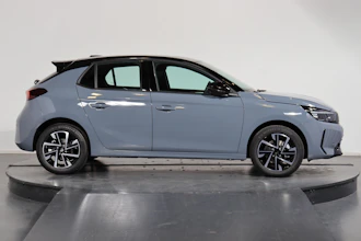 https://vehicle.imgix.net/4483556/18c249df-f245-4c71-a65a-73f01ab78081.JPG
